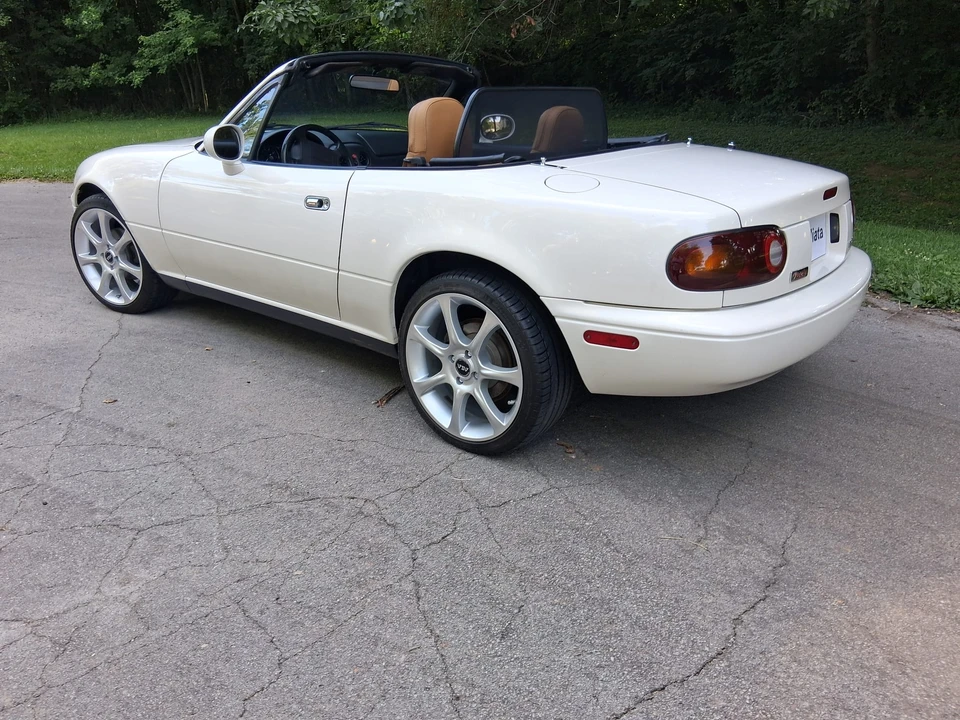 1995 Mazda NA MX-5 Miata - Image 21 of 31