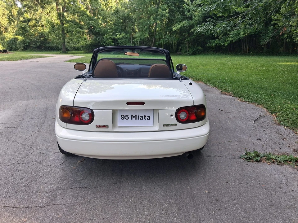 1995 Mazda NA MX-5 Miata - Image 22 of 31