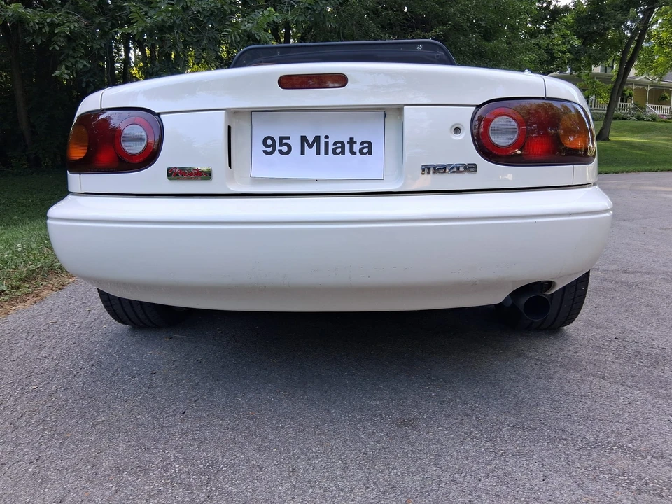 1995 Mazda NA MX-5 Miata - Image 23 of 31