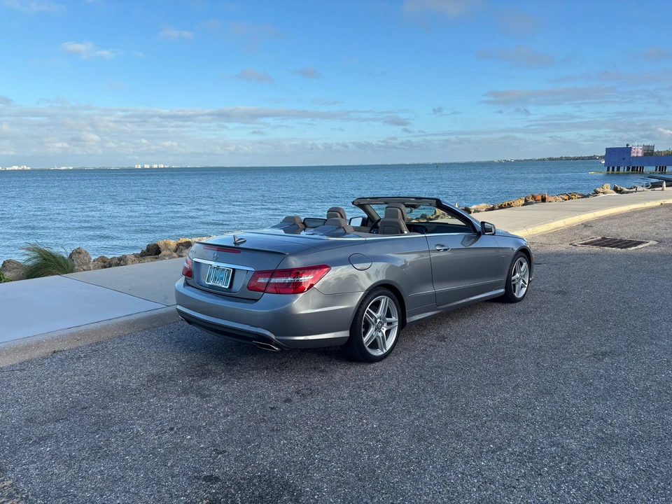 2012 Mercedes-Benz C207/A207 E-Class Coupe & Convertible - Image 13 of 31