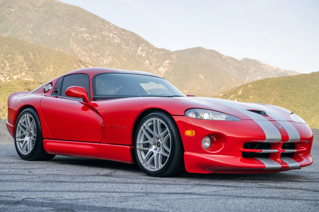 2002 Dodge Viper GTS 2nd Gen - Image 6 of 31