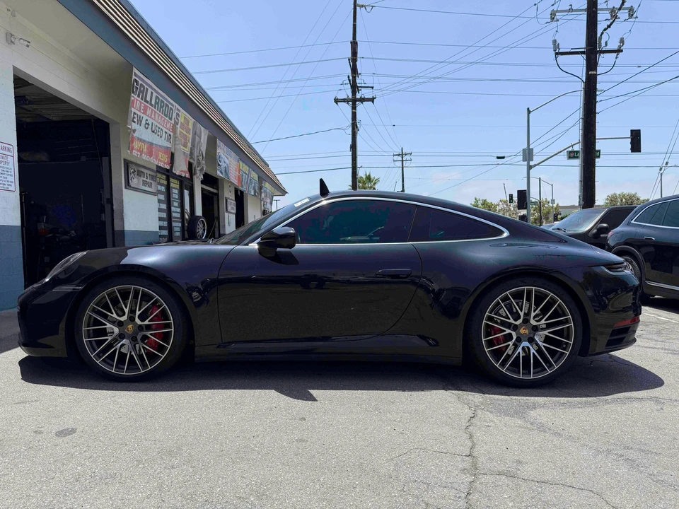 2021 Porsche 992 Carrera 4S - Image 22 of 29