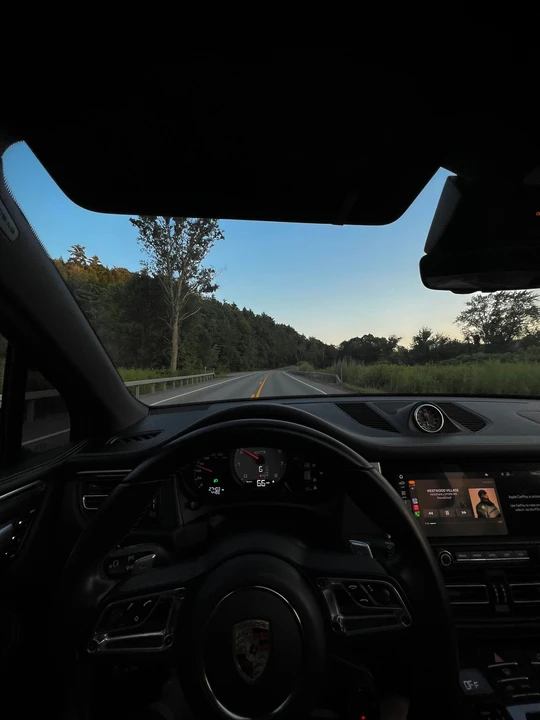 2021 Porsche Macan GTS - Image 16 of 19