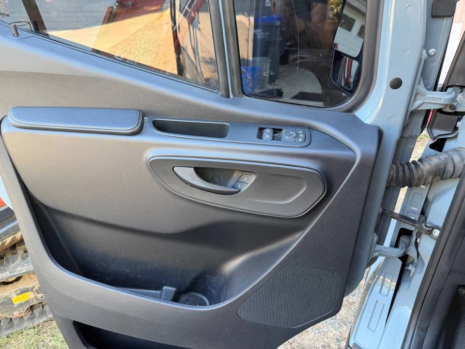 2021 Mercedes-Benz VS30 Sprinter - Image 14 of 16