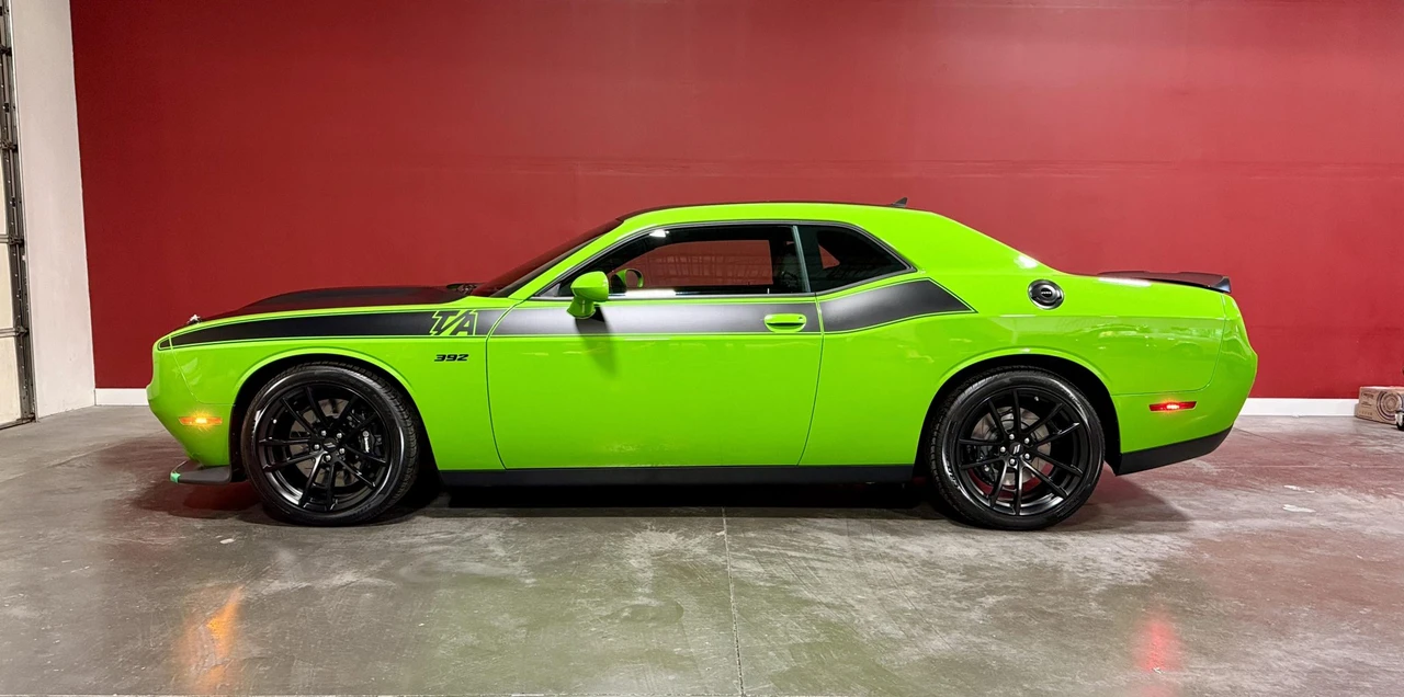 2017 Dodge Challenger SRT8 & 392 3rd Gen - Image 8 of 31