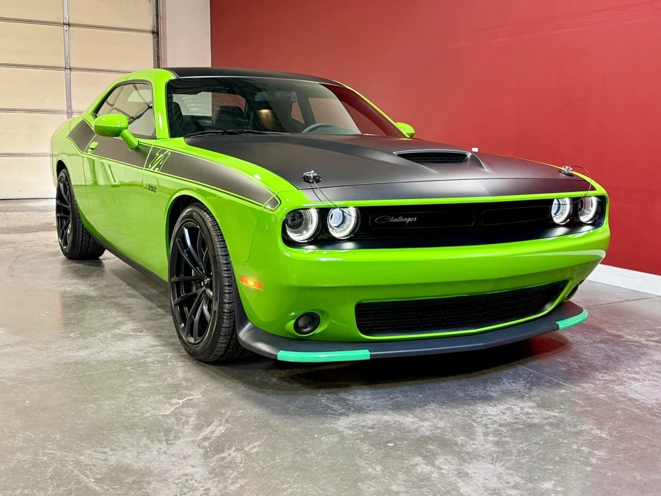 2017 Dodge Challenger SRT8 & 392 3rd Gen - Image 29 of 31