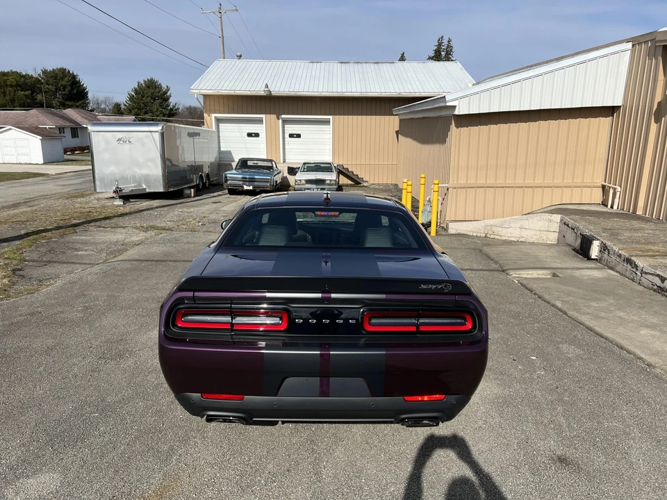 2022 Dodge Challenger SRT Hellcat 3rd Gen - Image 26 of 31
