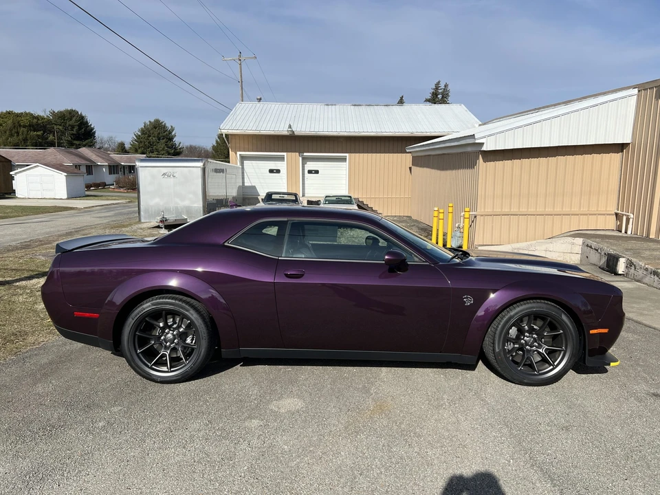 2022 Dodge Challenger SRT Hellcat 3rd Gen - Image 19 of 31