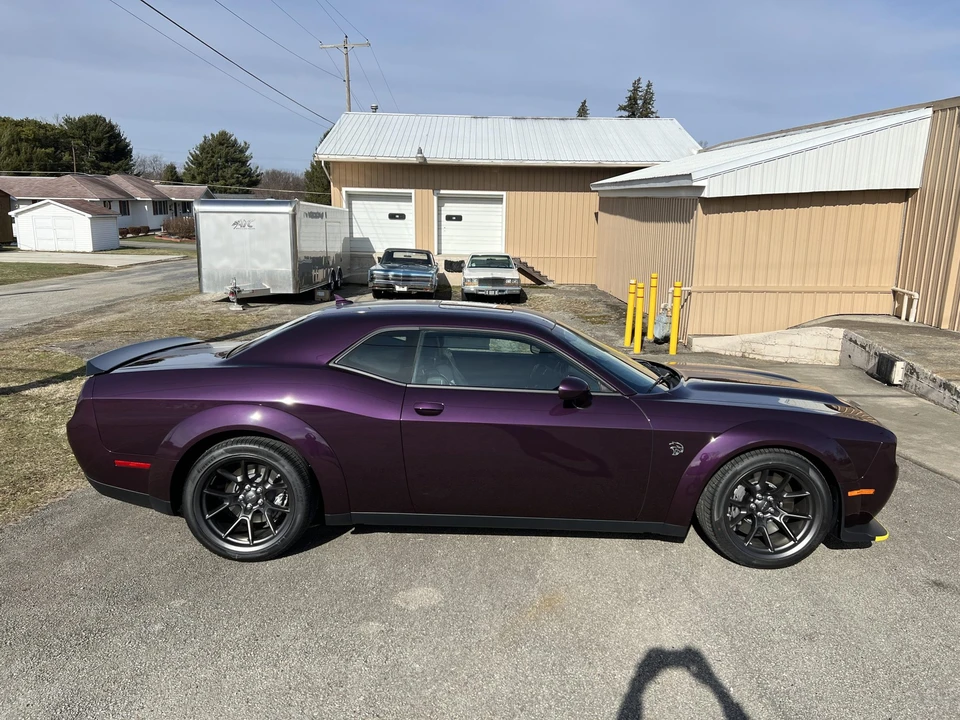 2022 Dodge Challenger SRT Hellcat 3rd Gen - Image 20 of 31