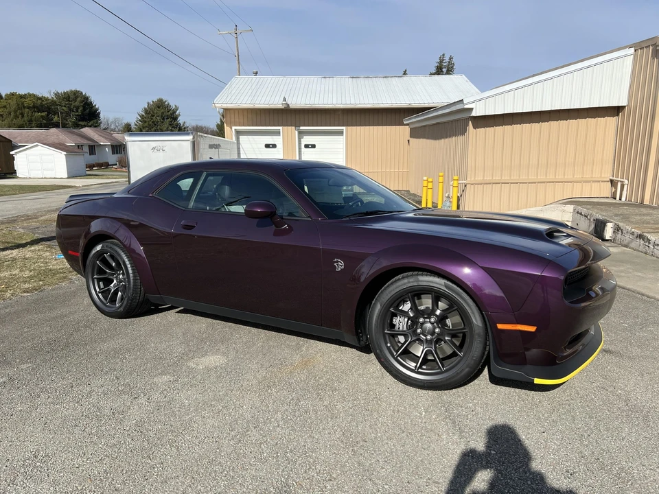 2022 Dodge Challenger SRT Hellcat 3rd Gen - Image 15 of 31