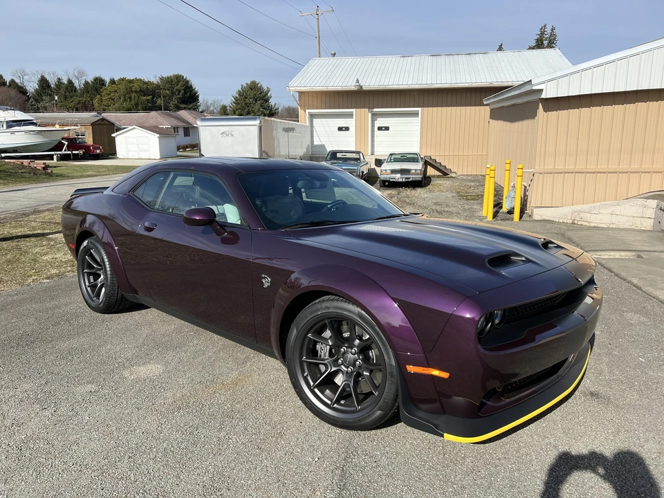 2022 Dodge Challenger SRT Hellcat 3rd Gen - Image 13 of 31