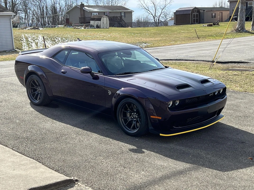 2022 Dodge Challenger SRT Hellcat 3rd Gen - Image 10 of 31