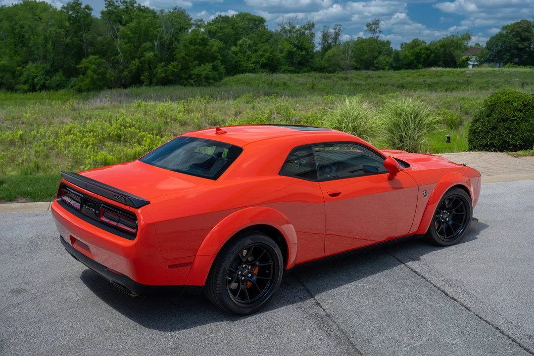 2022 Dodge Challenger SRT Hellcat 3rd Gen - Image 27 of 31