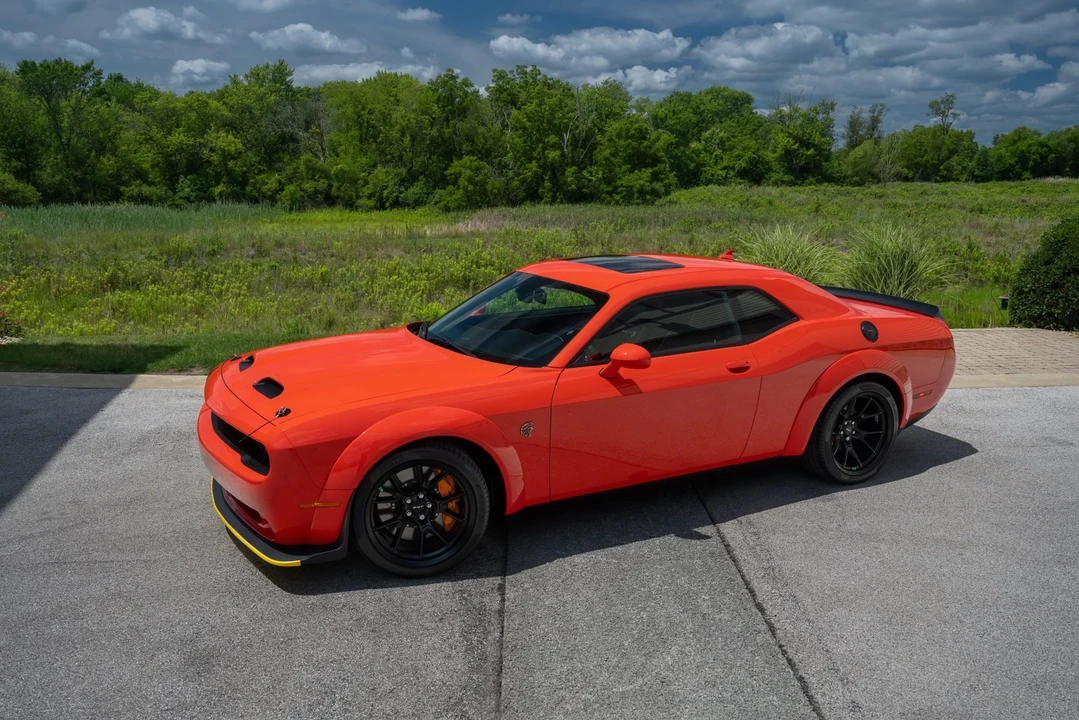 2022 Dodge Challenger SRT Hellcat 3rd Gen - Image 11 of 31