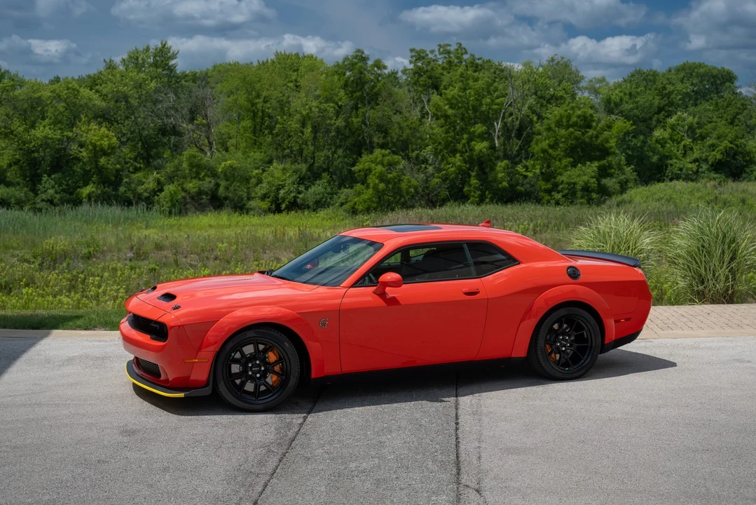 2022 Dodge Challenger SRT Hellcat 3rd Gen - Image 10 of 31