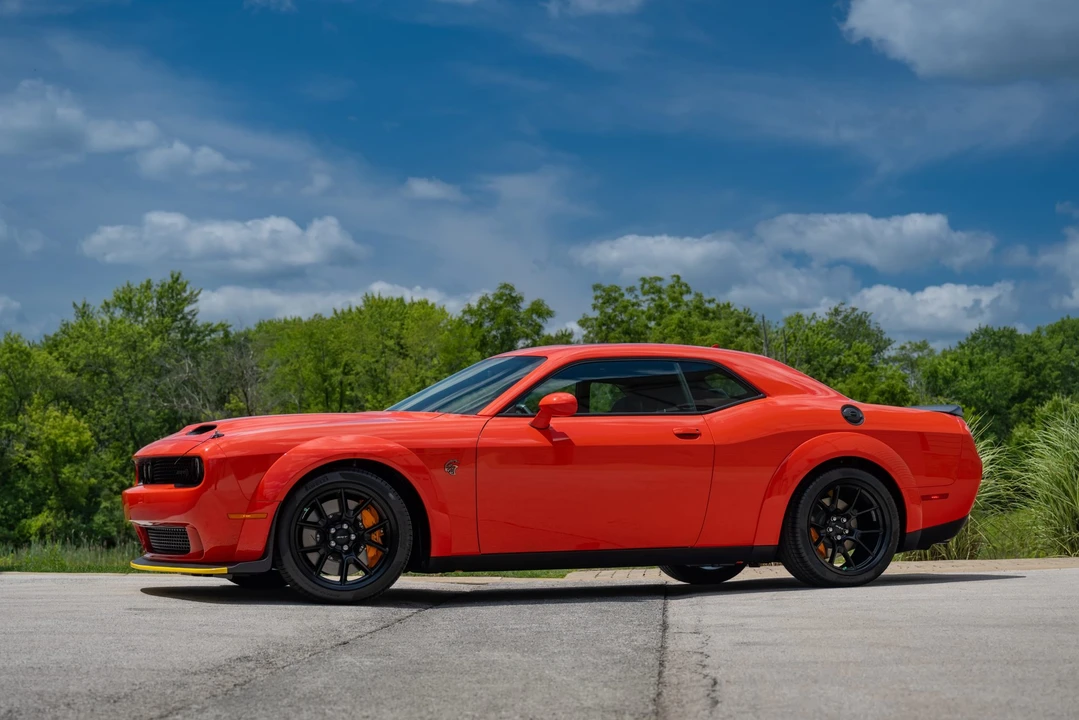 2022 Dodge Challenger SRT Hellcat 3rd Gen - Image 13 of 31