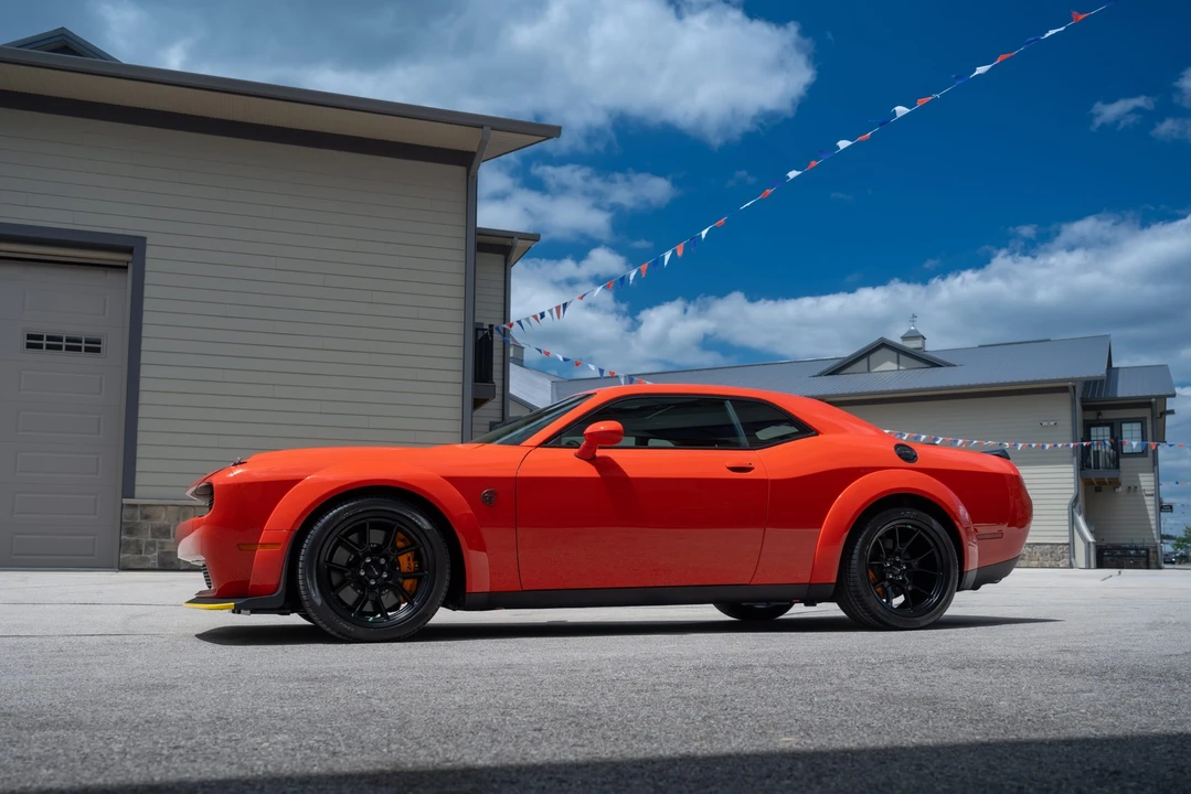 2022 Dodge Challenger SRT Hellcat 3rd Gen - Image 16 of 31