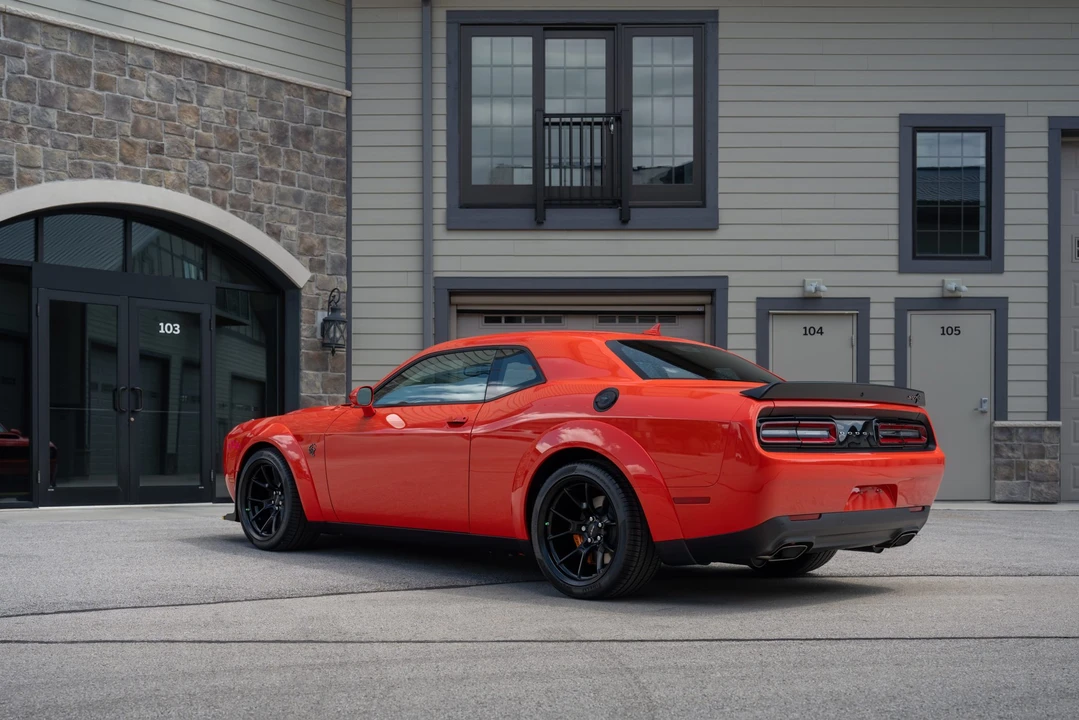 2022 Dodge Challenger SRT Hellcat 3rd Gen - Image 21 of 31