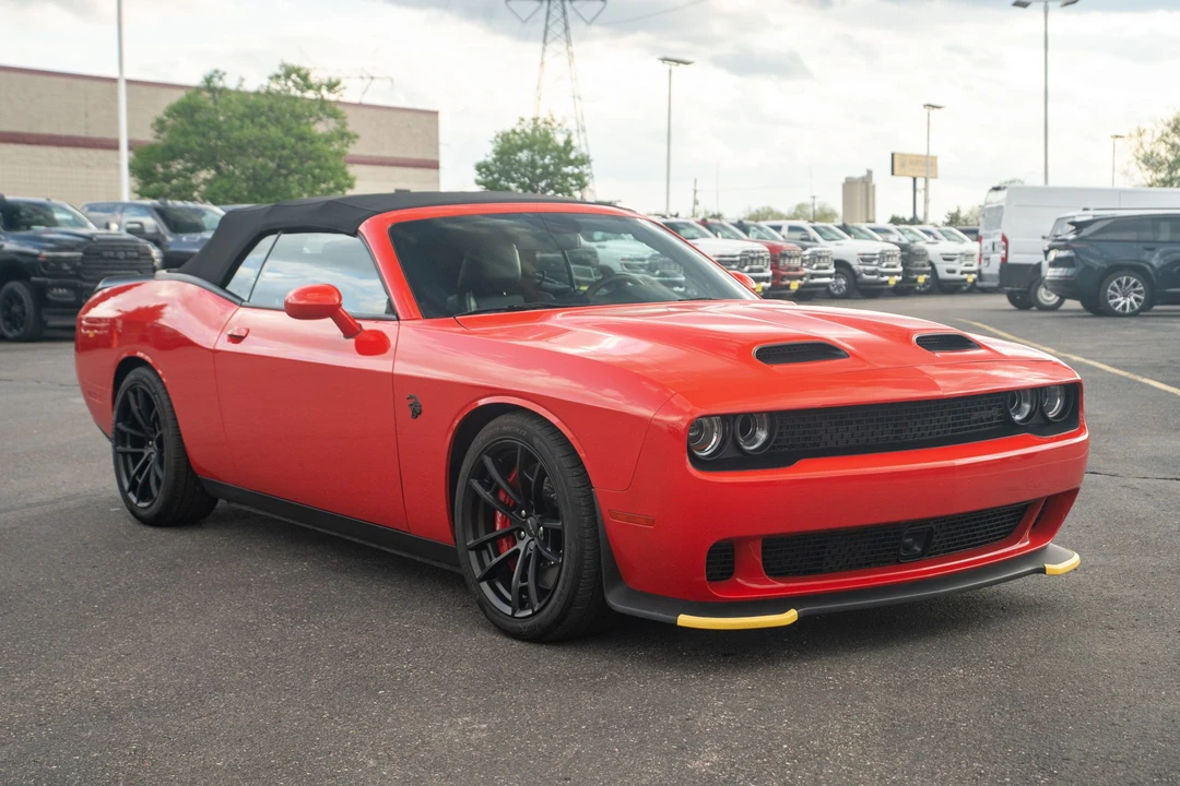 2023 Dodge Challenger SRT Hellcat 3rd Gen - Image 12 of 31