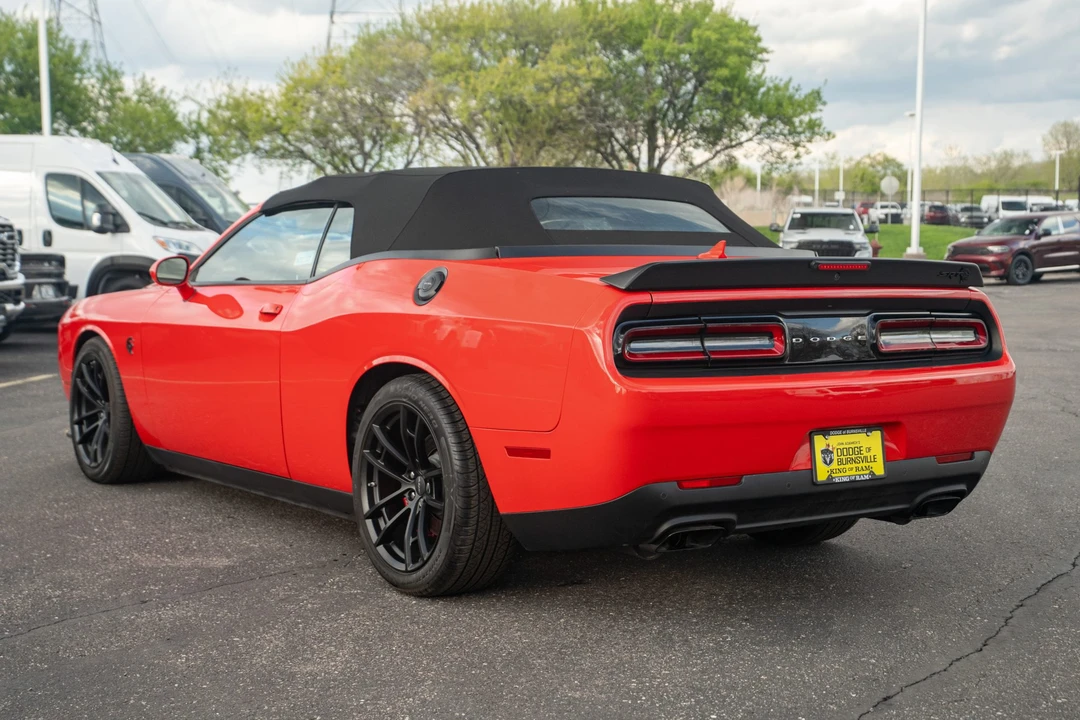 2023 Dodge Challenger SRT Hellcat 3rd Gen - Image 16 of 31