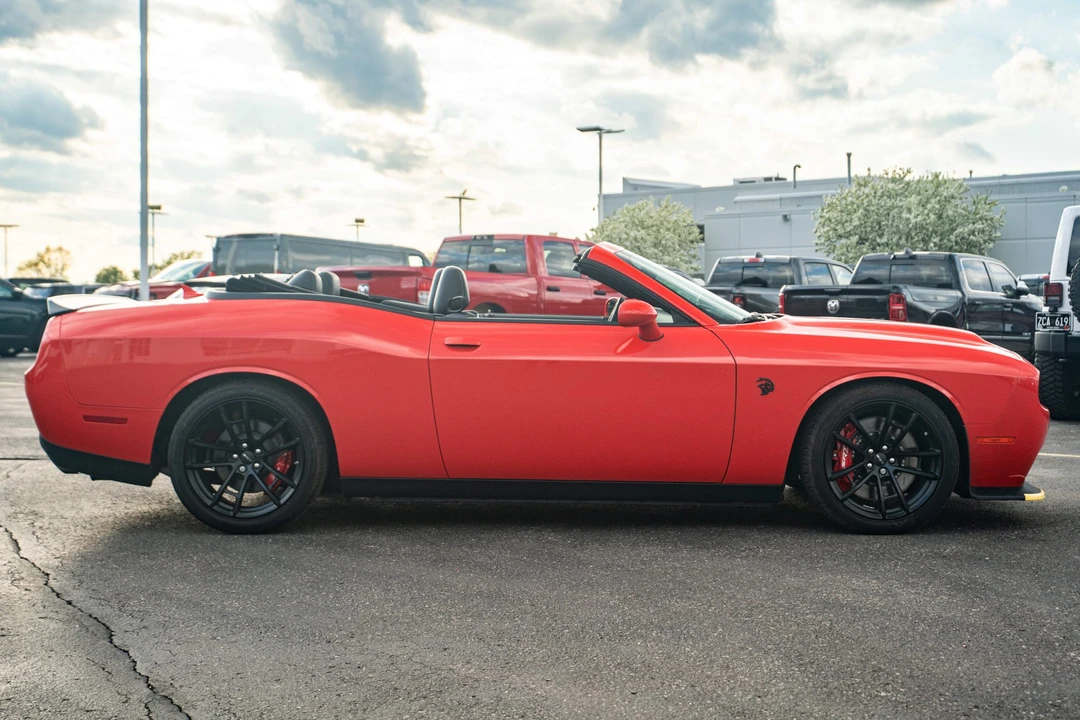2023 Dodge Challenger SRT Hellcat 3rd Gen - Image 5 of 31