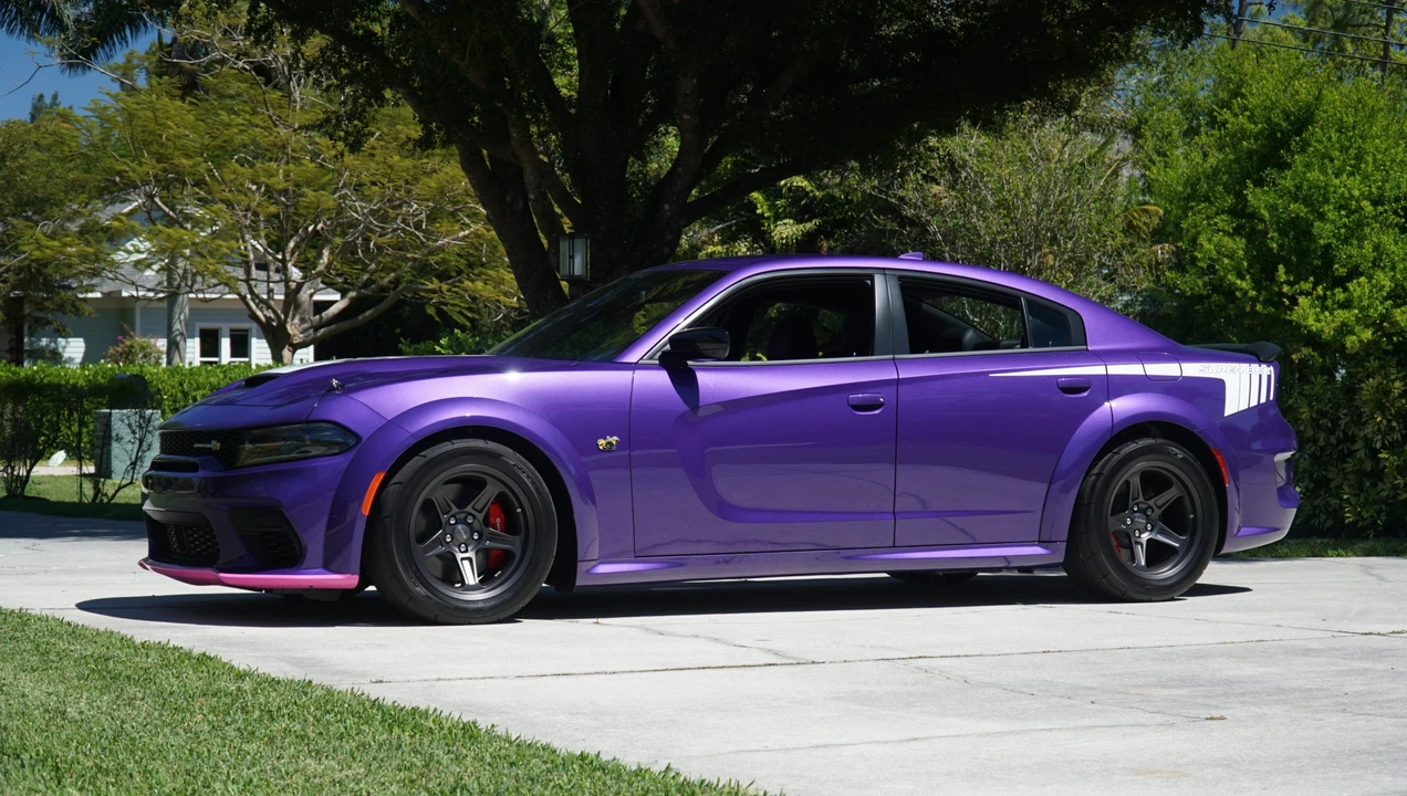 2023 Dodge Charger 7th Gen - Image 2 of 31