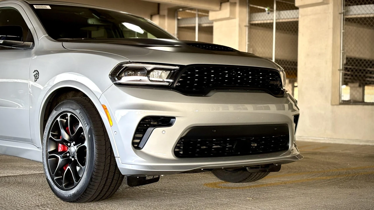 2025 Dodge Durango SRT Hellcat 3rd Gen - Image 23 of 31