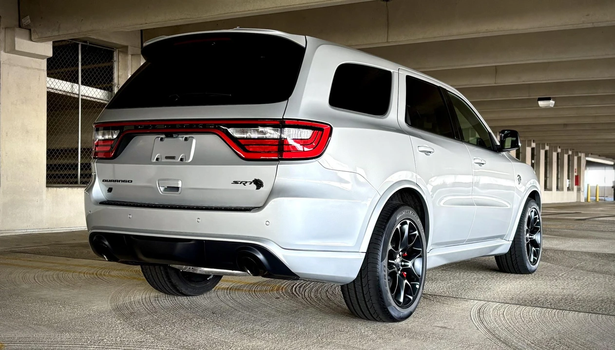 2025 Dodge Durango SRT Hellcat 3rd Gen - Image 13 of 31