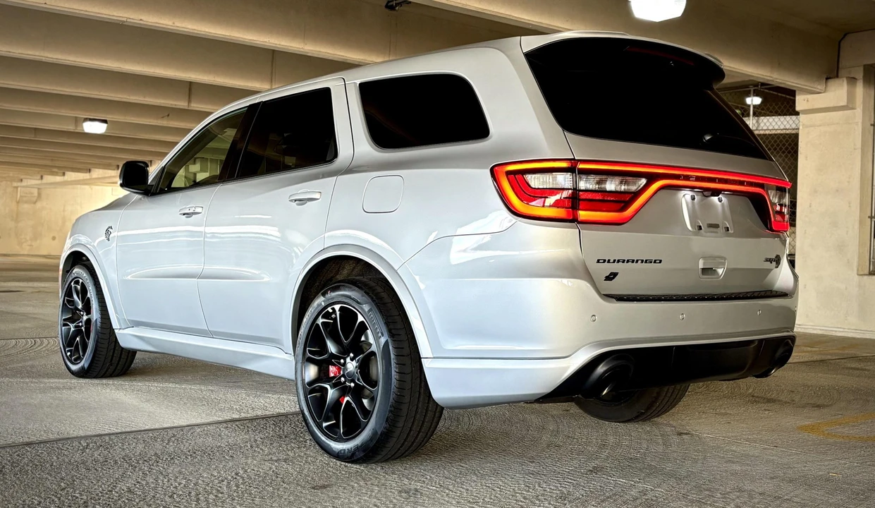 2025 Dodge Durango SRT Hellcat 3rd Gen - Image 15 of 31