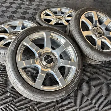 Rolls-Royce Forged 21" Staggered Wheels