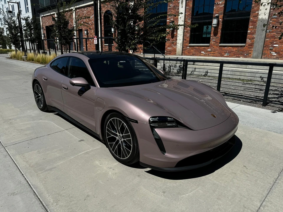 2021 Porsche Taycan - Image 7 of 18