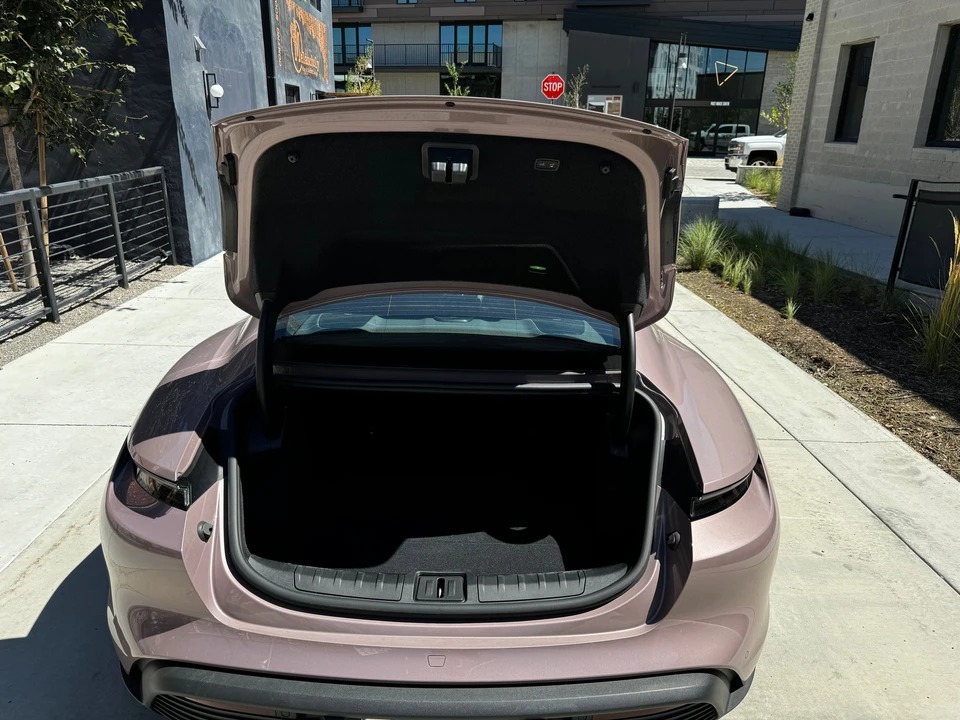 2021 Porsche Taycan - Image 15 of 18