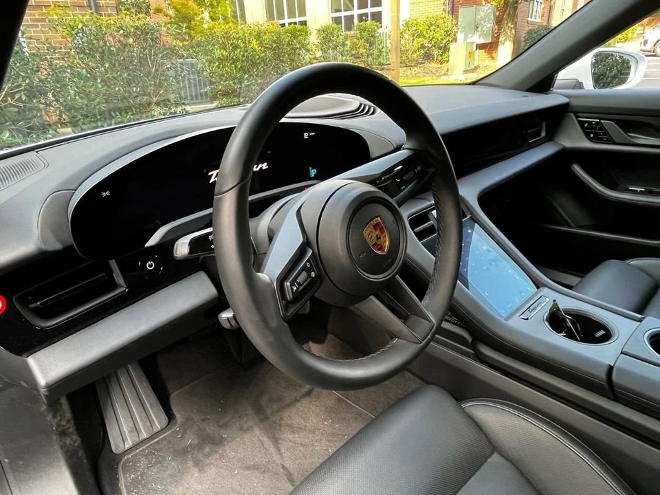 2021 Porsche Taycan - Image 7 of 9