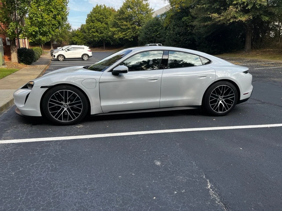 2021 Porsche Taycan - Image 5 of 9