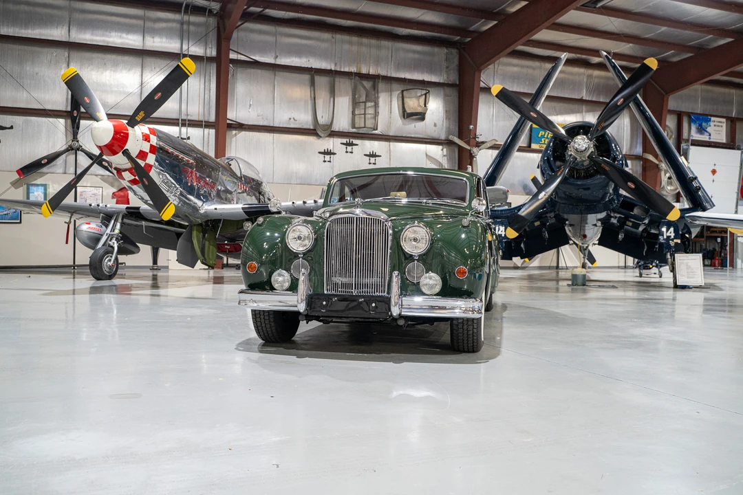 1961 Jaguar Mark VII & VIII & IX - Image 10 of 31