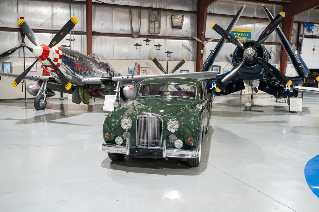 1961 Jaguar Mark VII & VIII & IX - Image 9 of 31