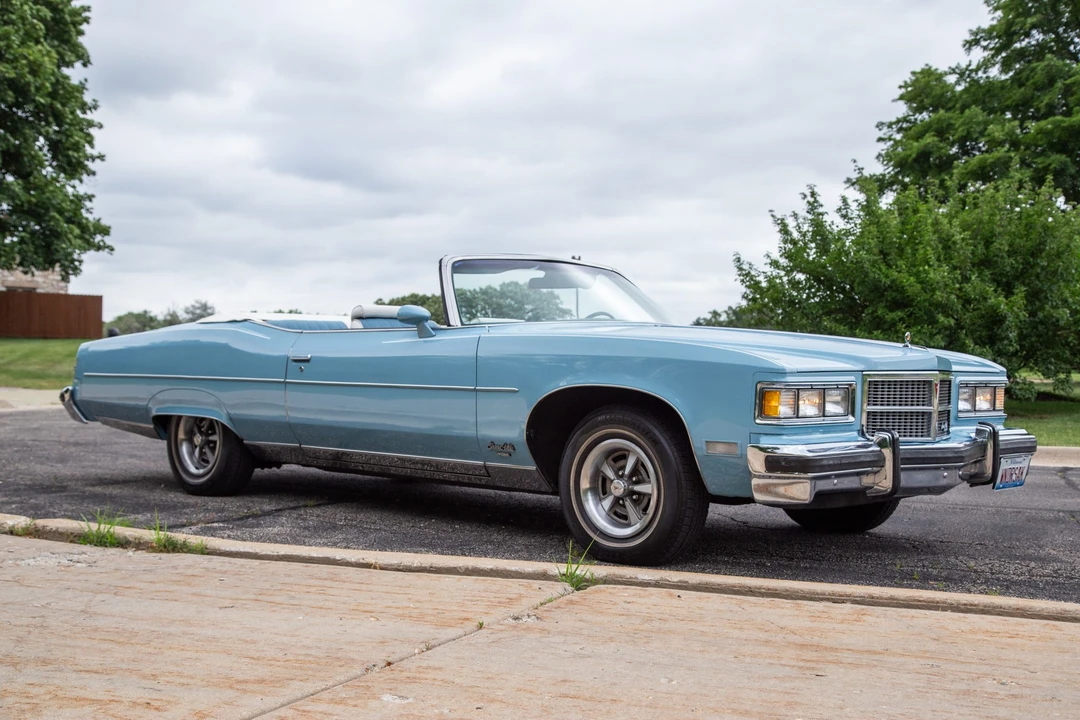 1975 Pontiac Grand Ville - Image 4 of 31