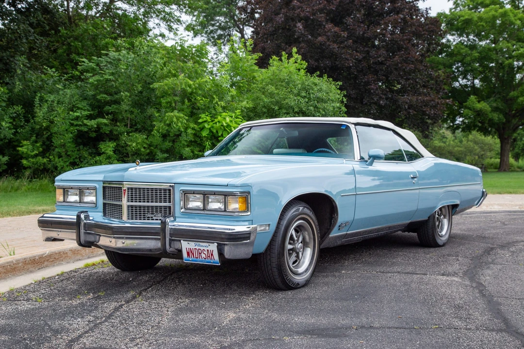 1975 Pontiac Grand Ville - Image 10 of 31
