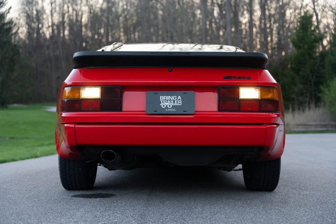 1986 Porsche 944 - Image 28 of 31