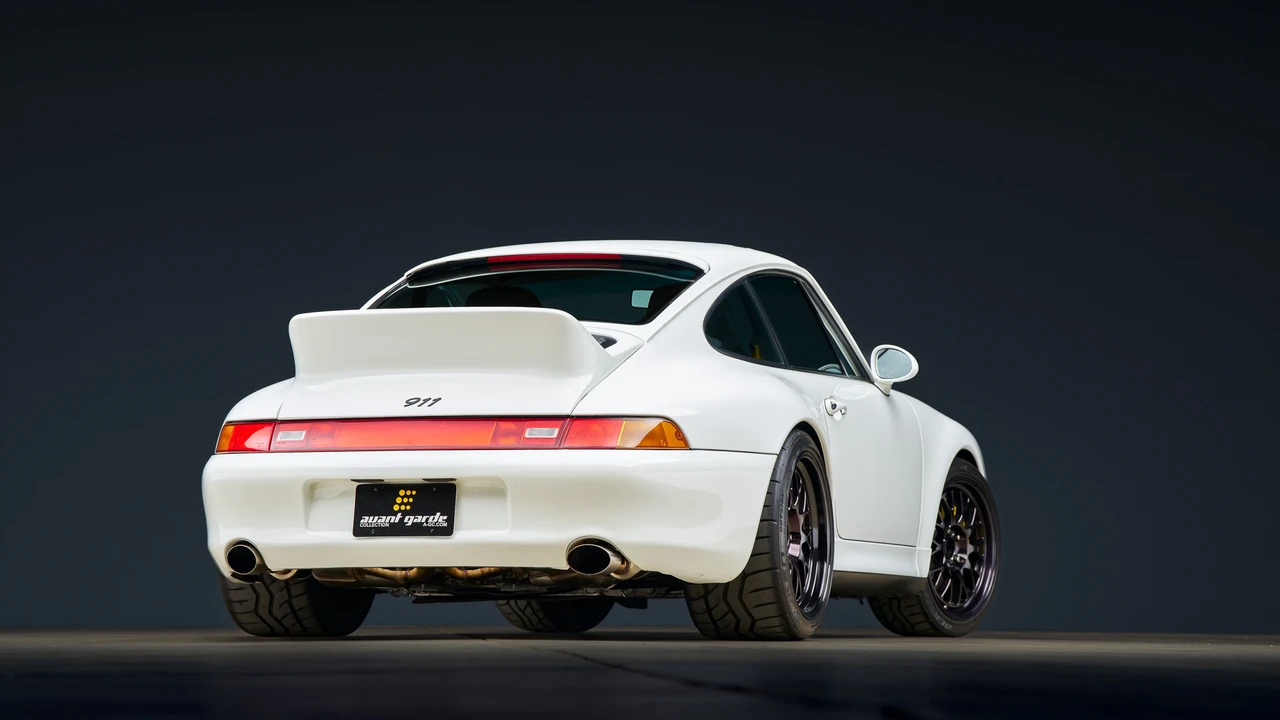 1996 Porsche 993 Carrera 4S - Image 9 of 31