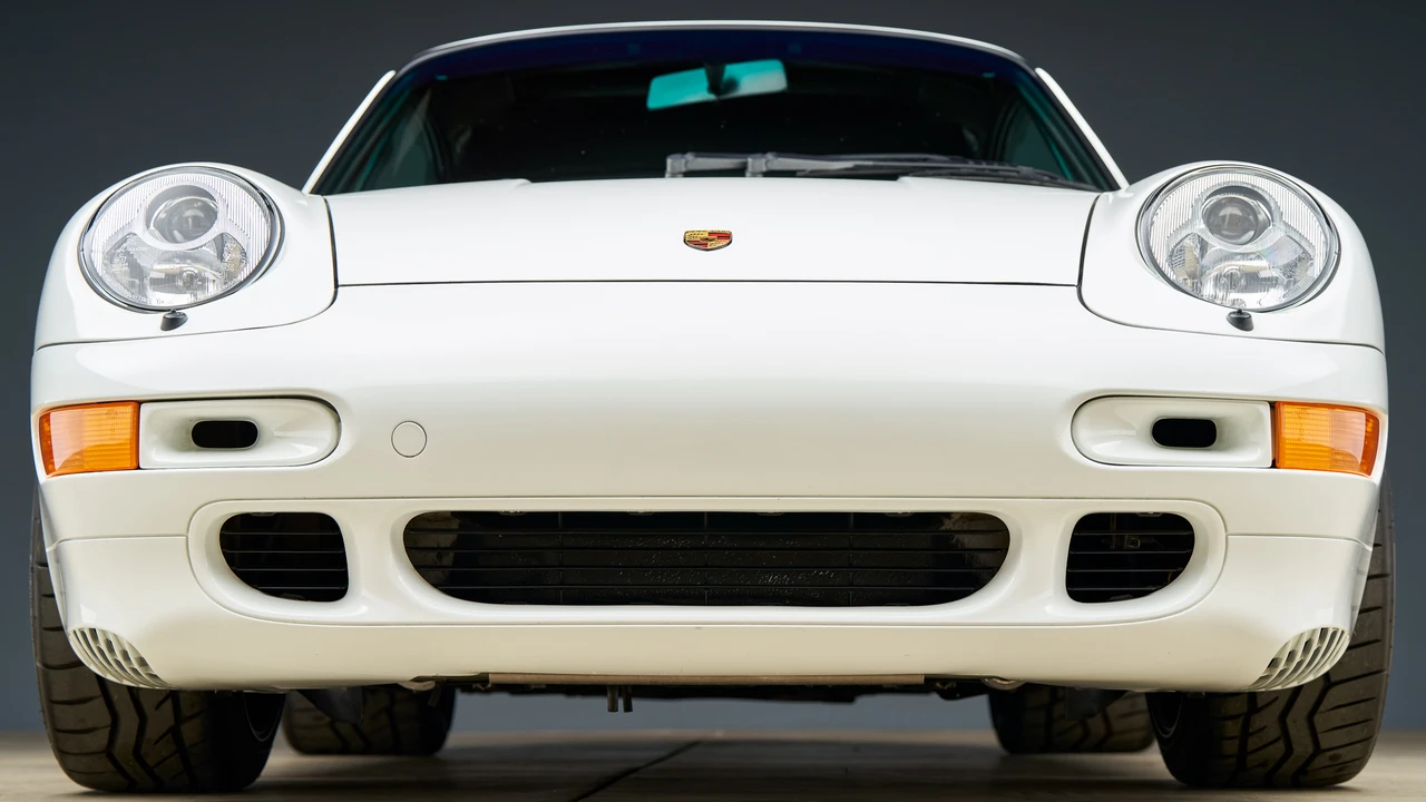 1996 Porsche 993 Carrera 4S - Image 28 of 31