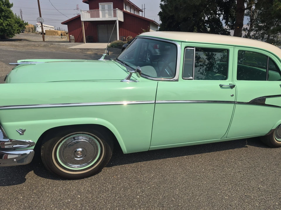 1956 Ford Customline - Image 28 of 31