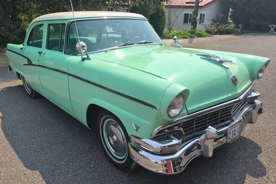 1956 Ford Customline Fordor Sedan