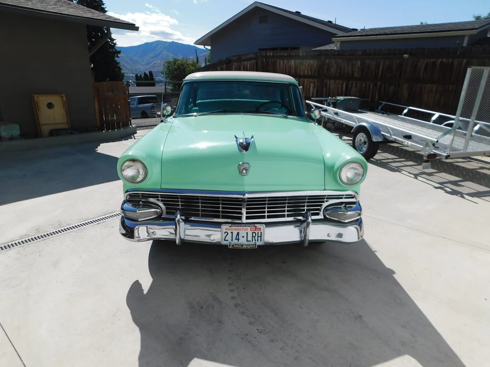 1956 Ford Customline - Image 9 of 31