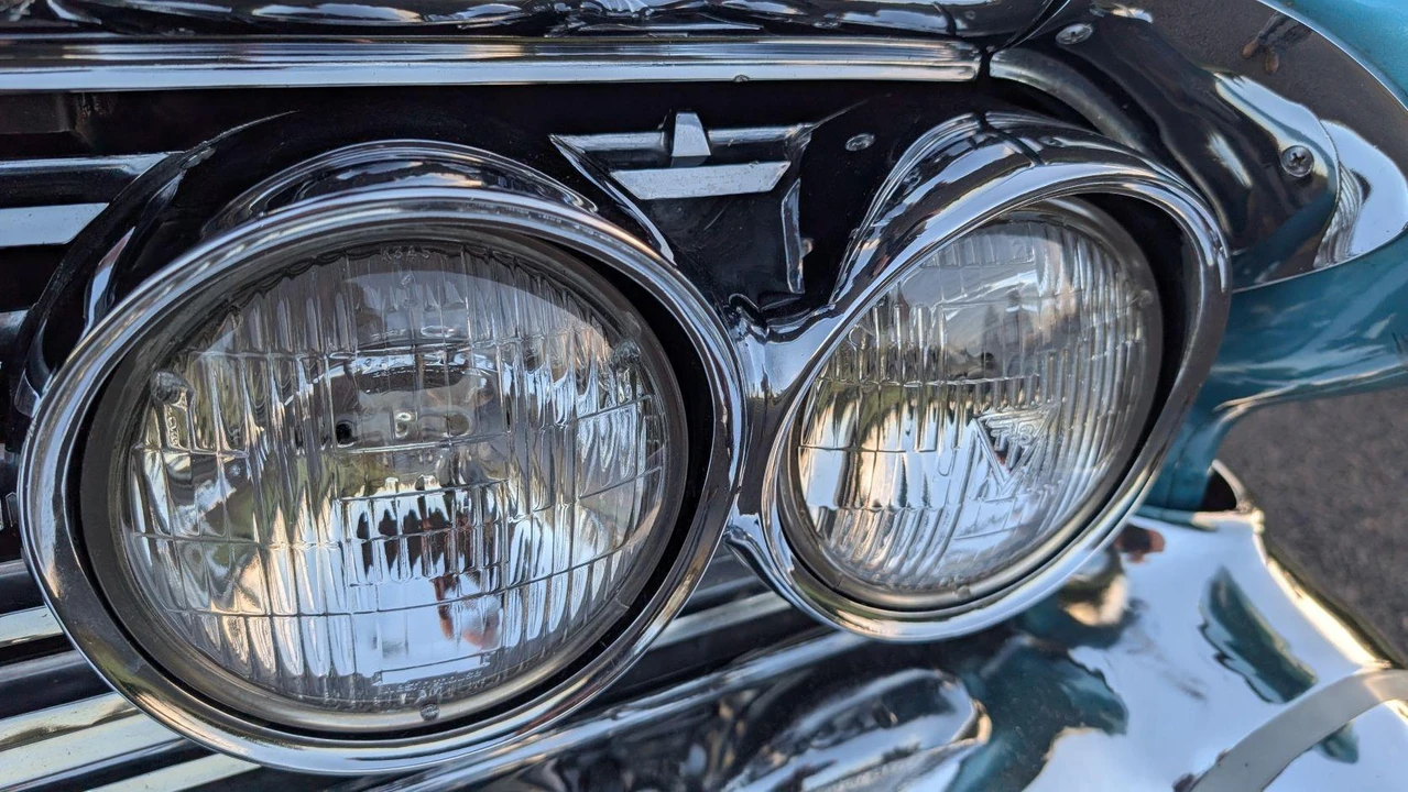 1961 Buick LeSabre - Image 23 of 31