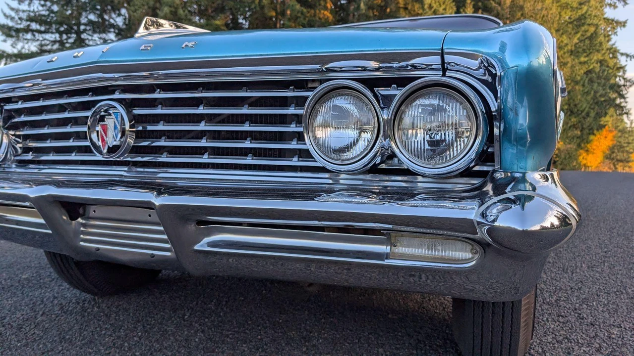 1961 Buick LeSabre - Image 22 of 31