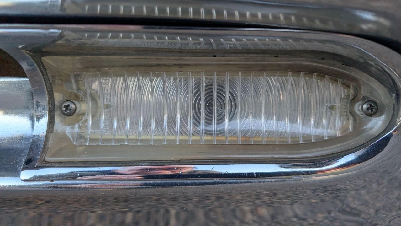 1961 Buick LeSabre - Image 29 of 31