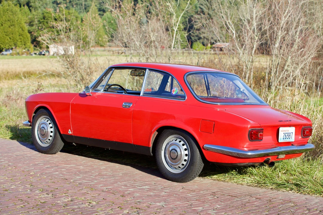 1965 Alfa Romeo Giulia Sprint GT - Image 7 of 31