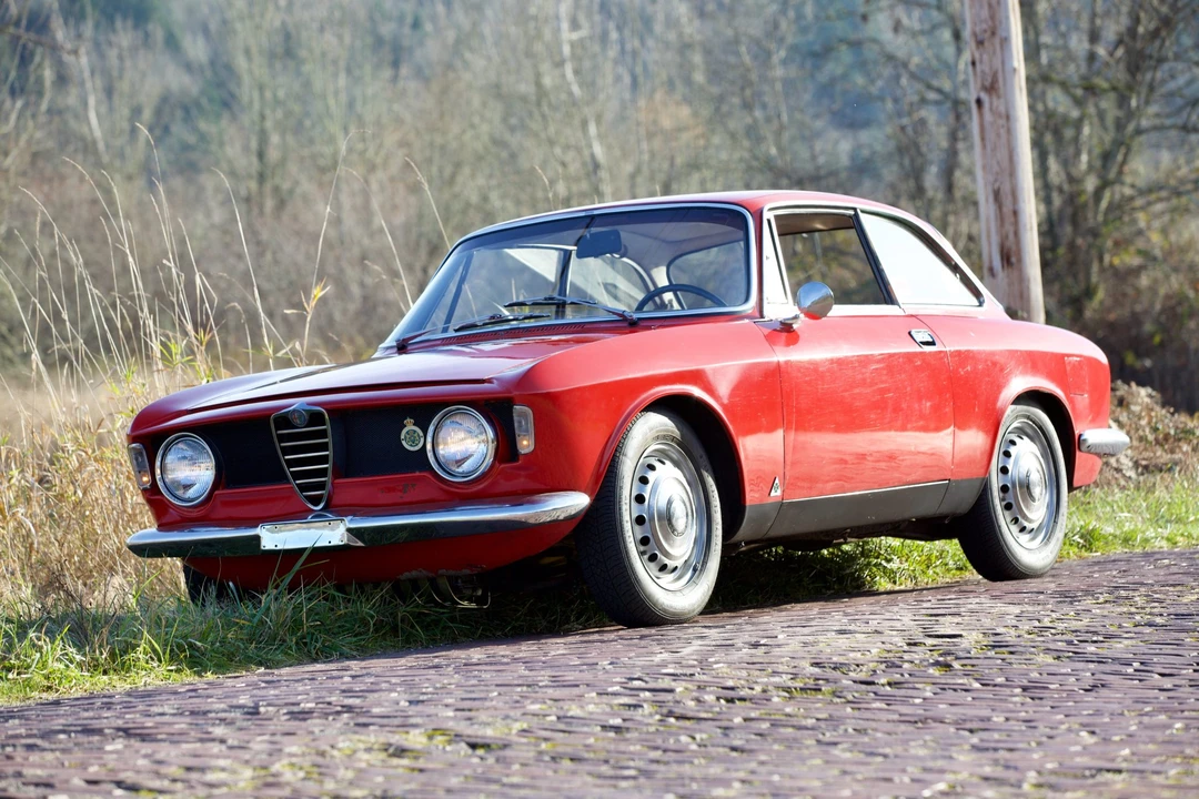 1965 Alfa Romeo Giulia Sprint GT - Image 4 of 31