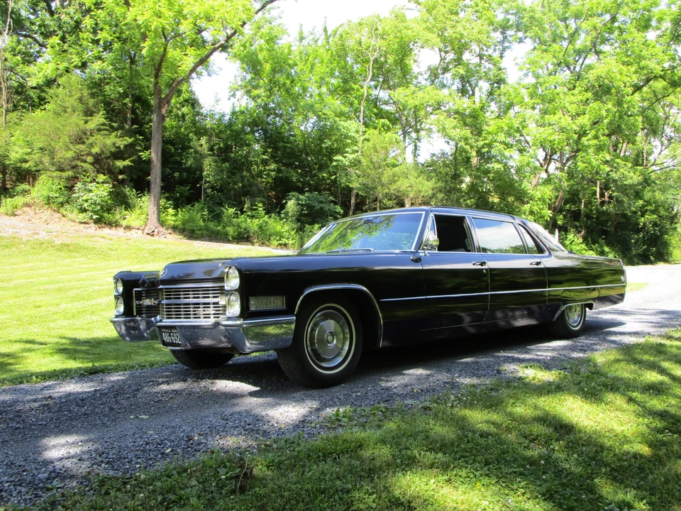 1966 Cadillac Series 70 & 75 - Image 2 of 31